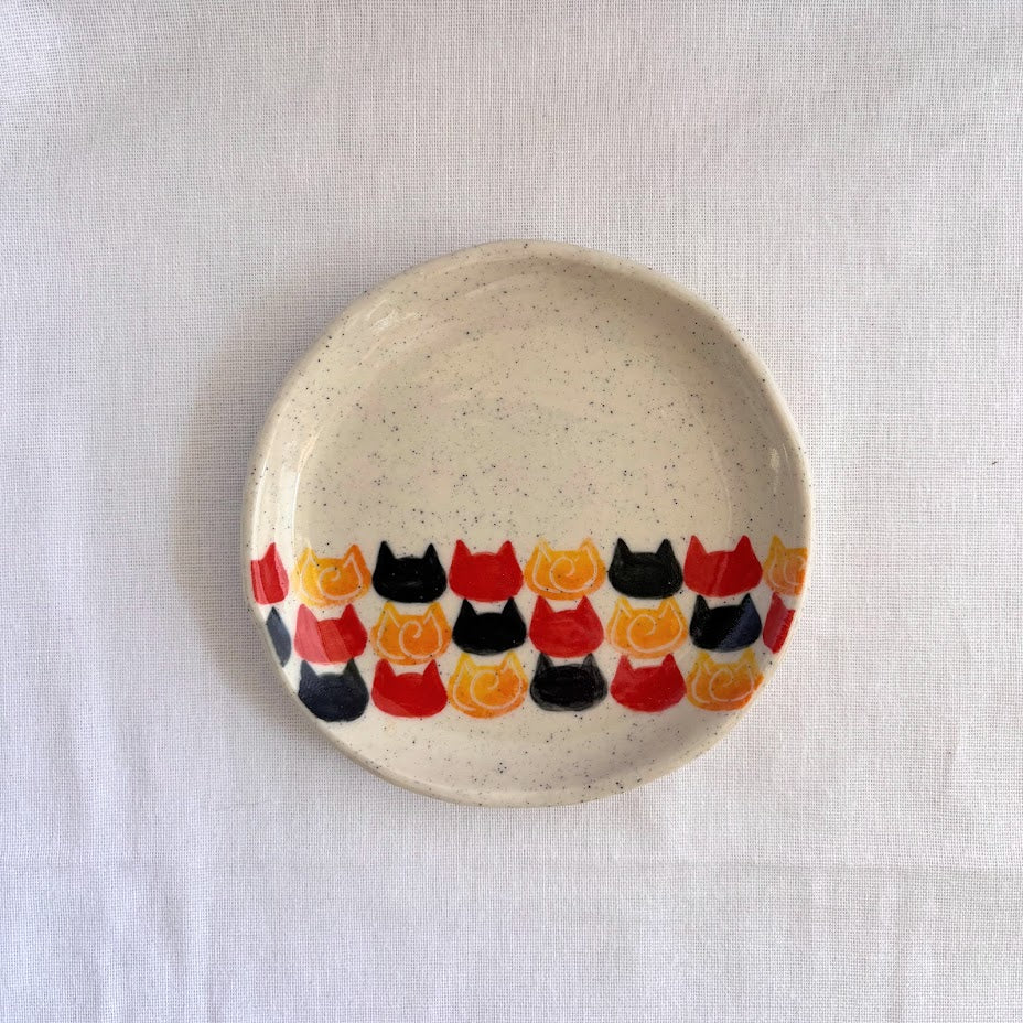 MeowraRed Plate