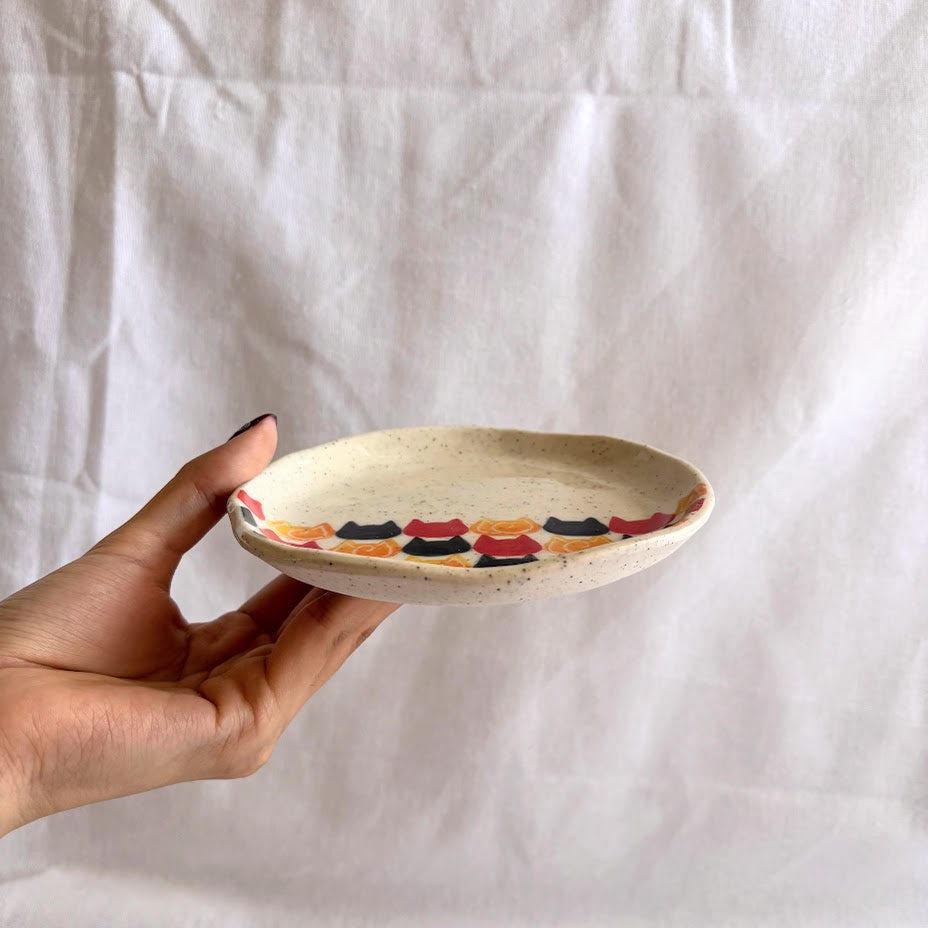 MeowraRed Plate
